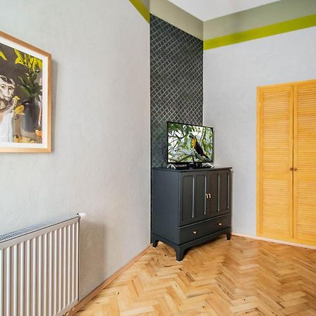 Апартаменты 3Bdr Oasis In The Heart Of Прага Экстерьер фото