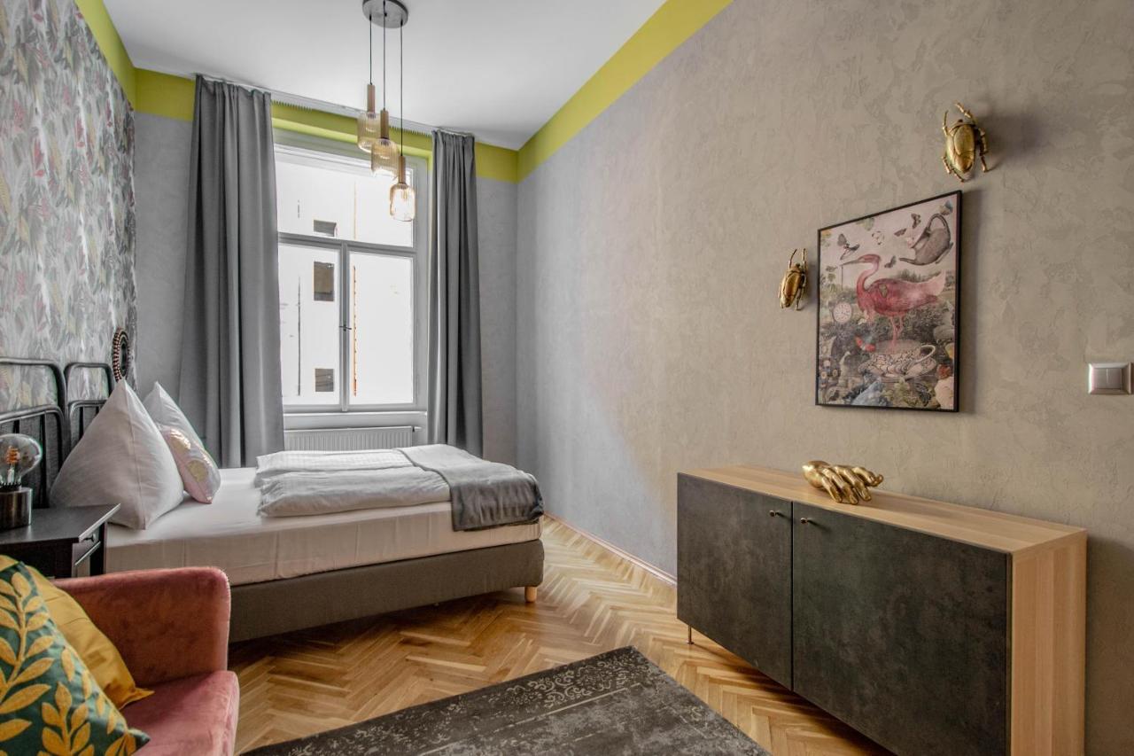 Апартаменты 3Bdr Oasis In The Heart Of Прага Экстерьер фото