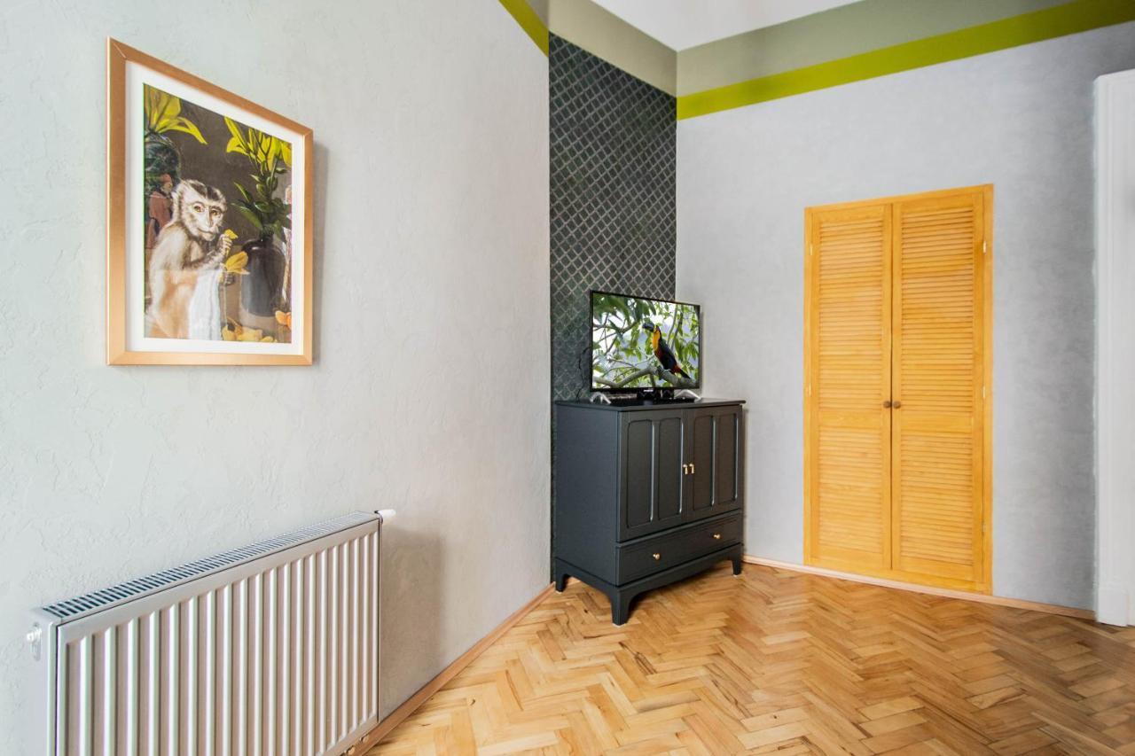 Апартаменты 3Bdr Oasis In The Heart Of Прага Экстерьер фото