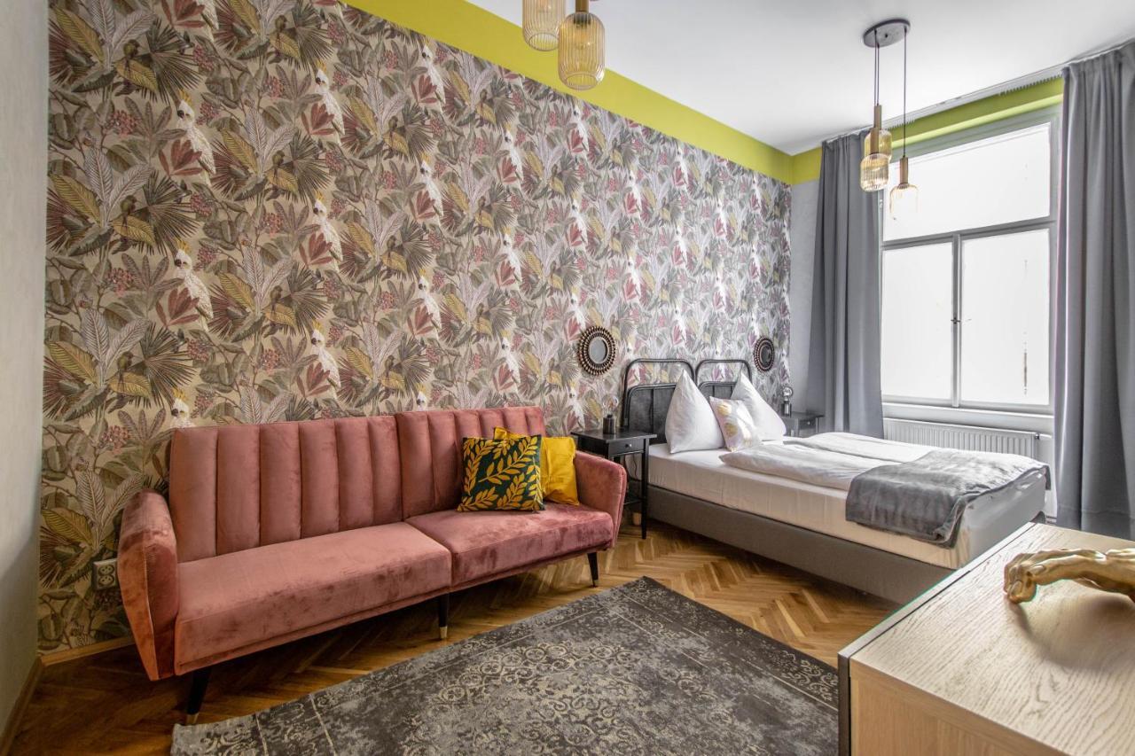 Апартаменты 3Bdr Oasis In The Heart Of Прага Экстерьер фото